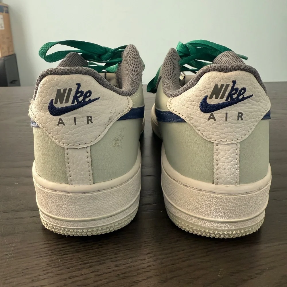 Nike Air big kids Force 1 LV8‎ 1 Light Silver/Deep Royal Blue (FB9035 001) - 6Y